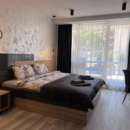A-Brilliant, New! Spacious & Modern Apartment In Varna Whit Garage Екстер'єр фото