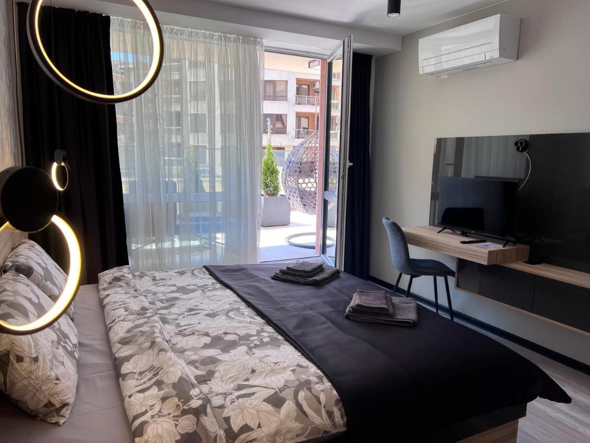 A-Brilliant, New! Spacious & Modern Apartment In Varna Whit Garage Екстер'єр фото